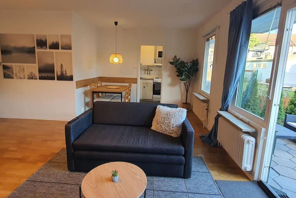 Apartment With Garden Near Metro! 스톡홀름 외부 사진